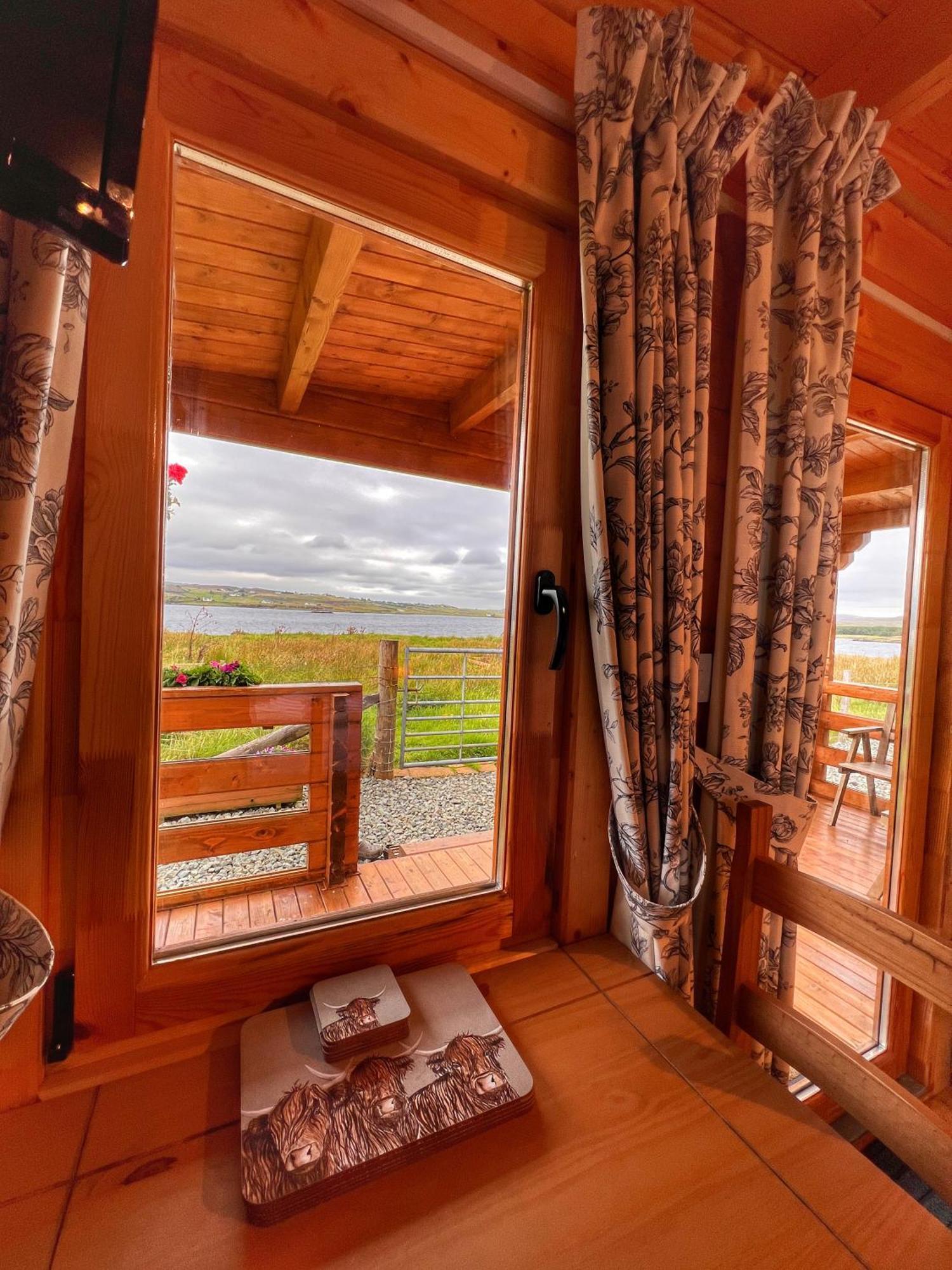Harlosh Log Cabins Dunvegan  Rum bild